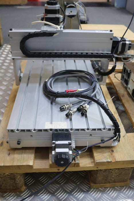 VEVOR Graviermaschine Tischfläche 550x320mm Spindel HXKJ-GS52-400W