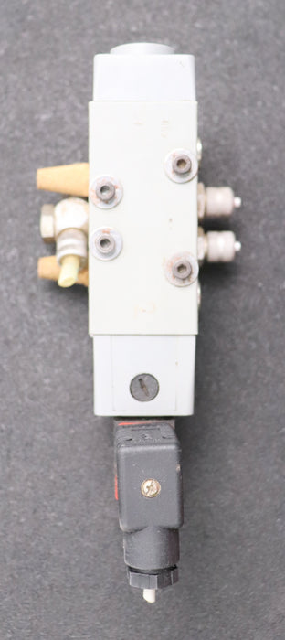 Bild des Artikels BOSCH-Magnetventil-+-Magnetspule-Mat.-Nr.-0820014046-+-1824210060-gebraucht