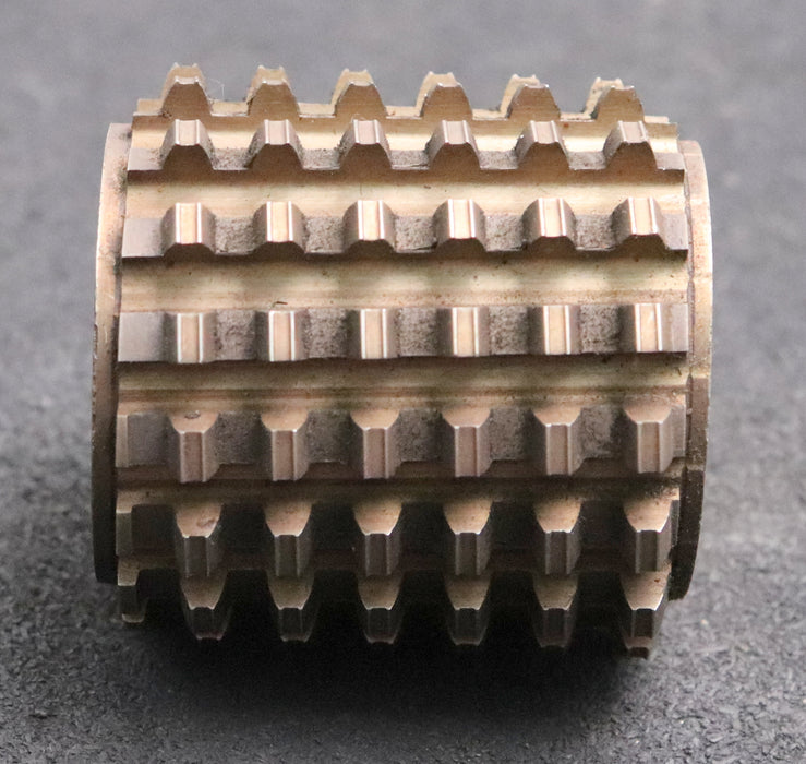 Bild des Artikels Keilwellenwälzfräser-6-Keile-32,5x27x5-mit-Höcker-Fertigfräser-Ø70x70xØ32mm