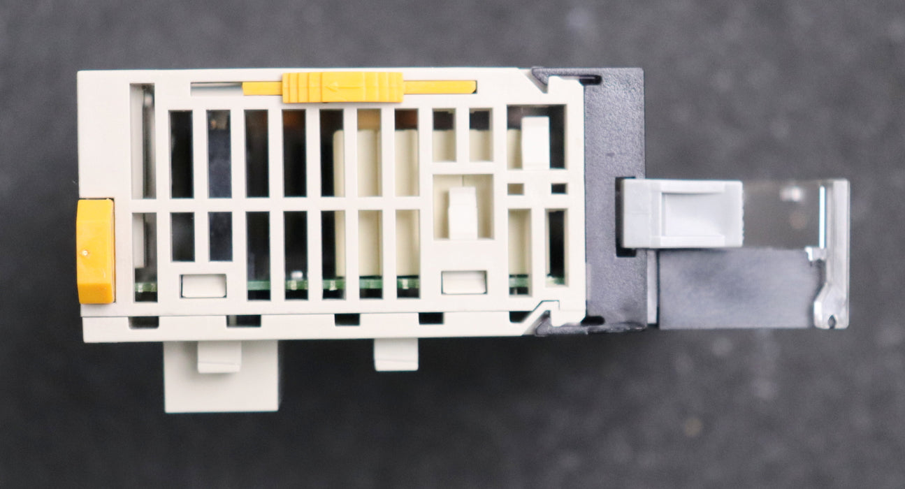 Bild des Artikels OMRON-digital-Ausgangsmodule-CJ1W-OC211-gebraucht