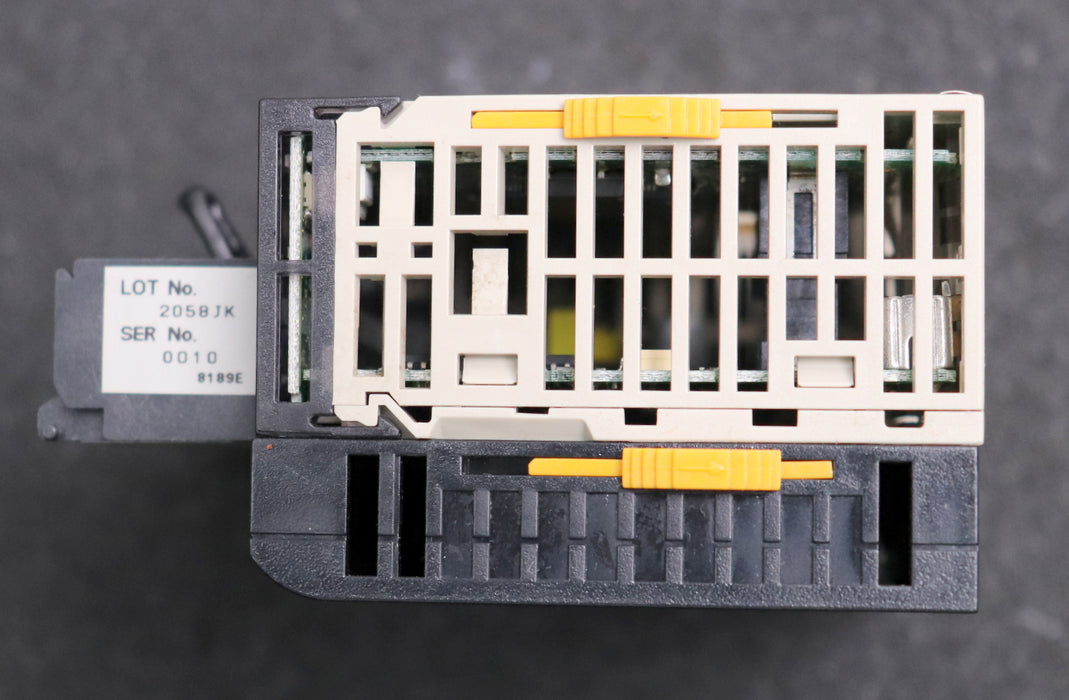 Bild des Artikels OMRON-Temperaturregelmodule-CJ1W-TC002-gebraucht