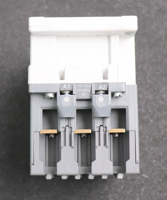 Bild des Artikels ABB-Schütz-AF50-30RT-Spullenspannung-100-250VDC-50-60Hz-gebraucht
