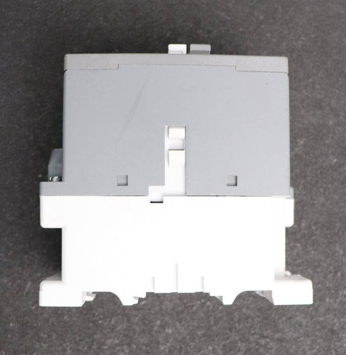 Bild des Artikels ABB-Schütz-AF50-30RT-Spullenspannung-100-250VDC-50-60Hz-gebraucht