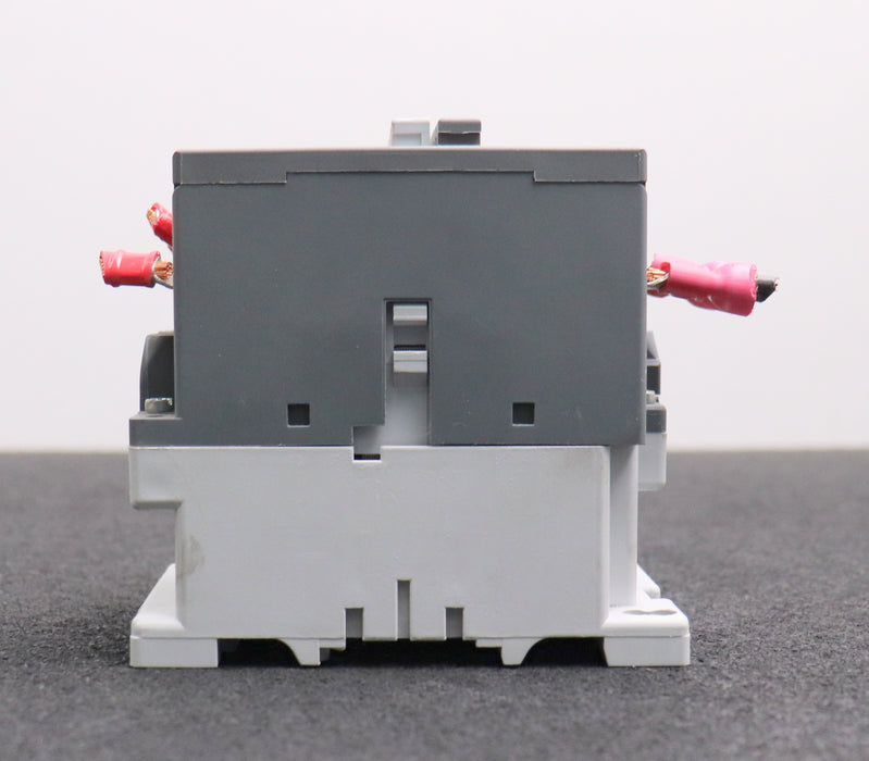 Bild des Artikels ABB-Schütz-AF50-30RT-Spullenspannung-48-130VDC-50-60Hz-gebraucht