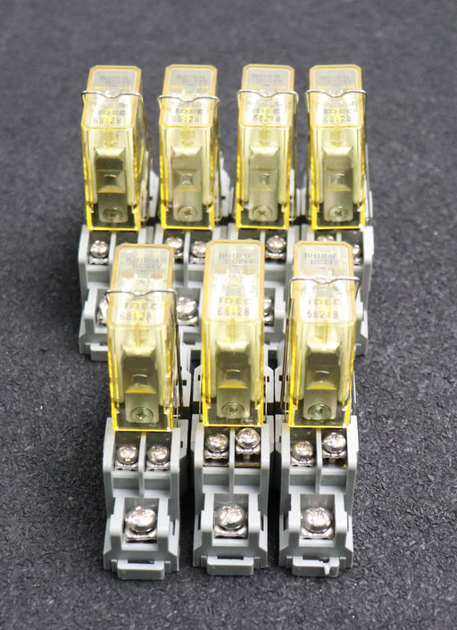 Bild des Artikels IDEC-7x-Relaisfassung-mit-Steckrelais-SH1B-05-+-RH1B-U-24VDC-unbenutzt