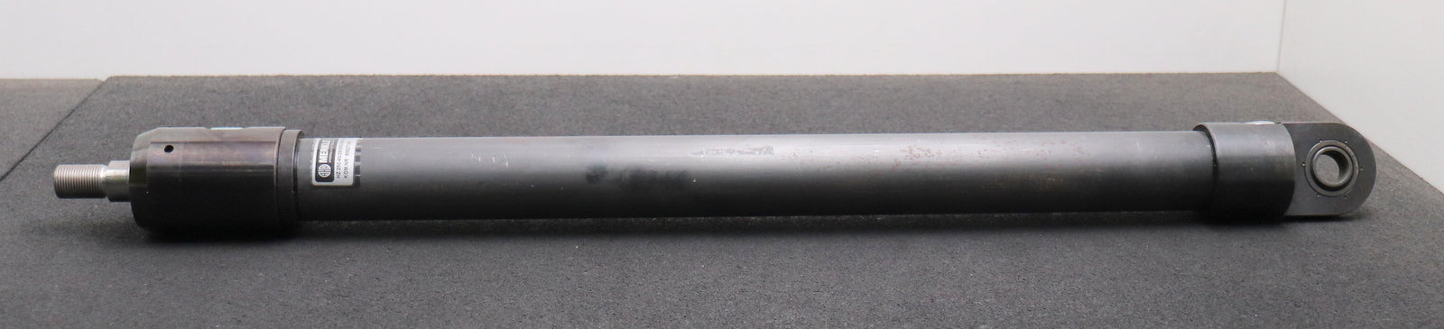 Bild des Artikels AHP-MERKLE-Hydraulikzylinder-HZ250.40/25/550.08.201-M2-Art.Nr.-108205-unbenutzt