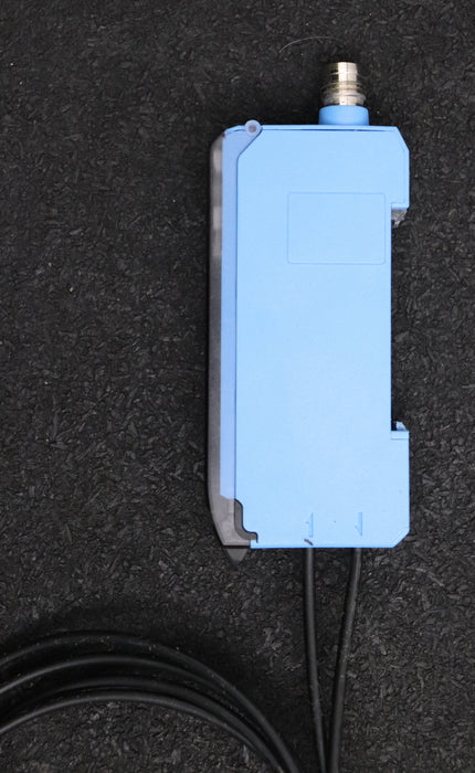 Bild des Artikels SICK-Lichtleitersensor-WLL180T-P434-12-24VDC-gebraucht---Kabelanschluss-verbogen