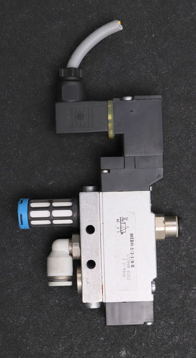 Bild des Artikels FESTO-Magnetventil-MEBH-3/2-1/8-B-Mat.Nr.-172998-2-8bar-20,4-26,4VDC-1,5W