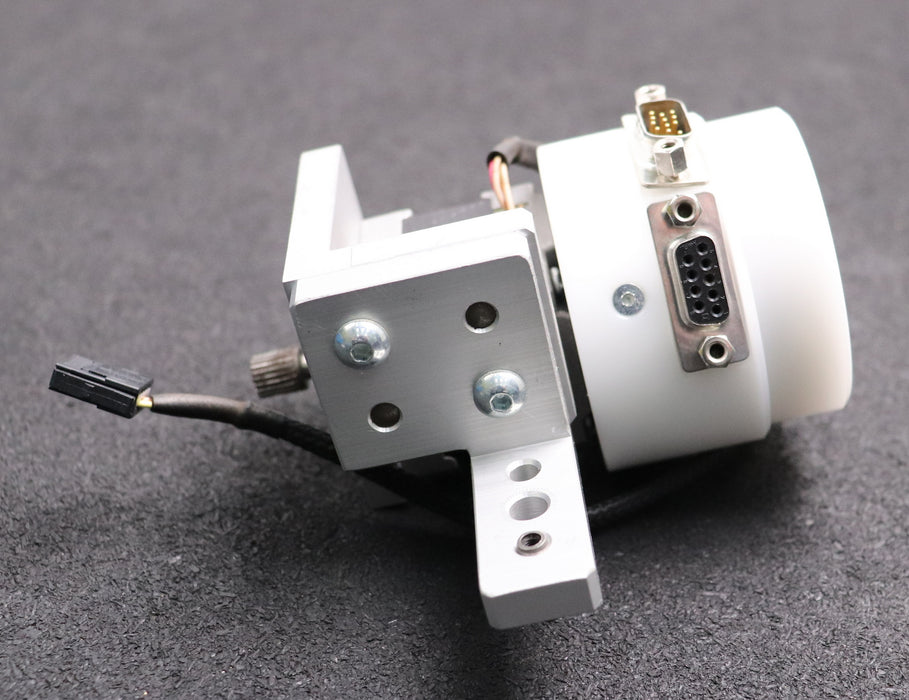 Bild des Artikels NANOTEC-Schrittmotor-mit-BAUMER-GCM2K.-0120001-1,8A-2.0V-10-30VDC-gebraucht