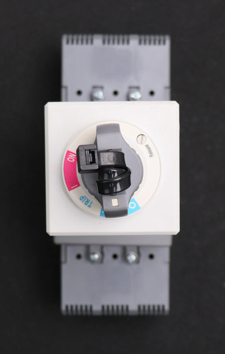 Bild des Artikels META-MEC-Lasttrennschalter-MCCB-ABS-103b-75A-Ui-690V-Uimp-6kV-gebraucht