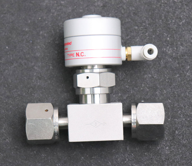 Bild des Artikels FUJIKIN-Membranventil-TYPE-N.C.-0,34-0,69MPa-316L-unbenutzt