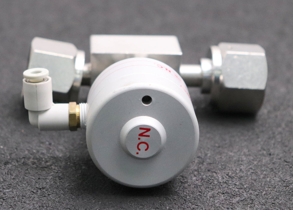 Bild des Artikels FUJIKIN-Membranventil-TYPE-N.C.-0,34-0,69MPa-316L-unbenutzt