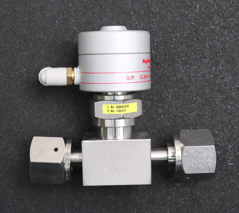 Bild des Artikels FUJIKIN-Membranventil-TYPE-N.C.-0,34-0,69MPa-316L-unbenutzt