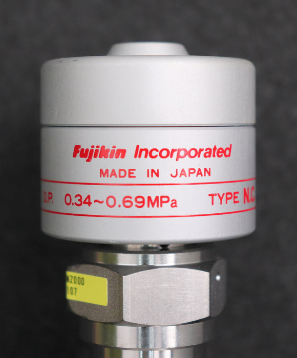 Bild des Artikels FUJIKIN-Membranventil-TYPE-N.C.-0,34-0,69MPa-316L-unbenutzt