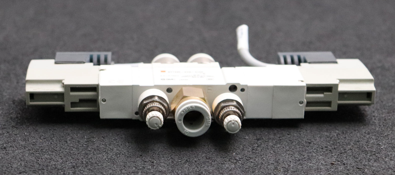 Bild des Artikels SMC-Elektromagnetisches-Ventil-SY7320-5YO-C10F-Q-0,2-0,7MPa-IP65-gebraucht