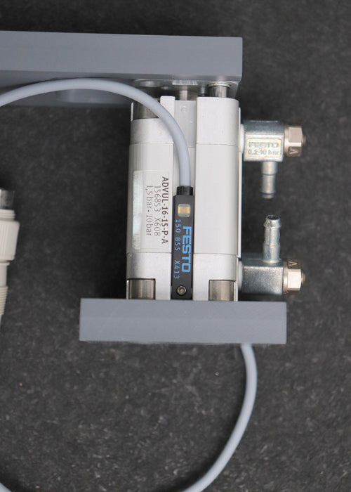 Bild des Artikels FESTO-Kompaktzylinder-mit-2x-Näherungsschalter-ADVUL-16-15-P-A