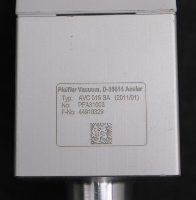 Bild des Artikels PFEIFFER-Vakuum-Eckventil-Typ-AVC-016-SA-Betriebsdruck-min.-1-10hPa-max.-2000hPa