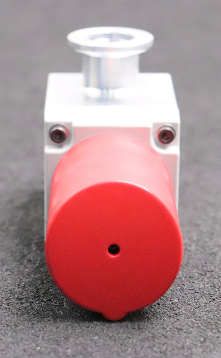 Bild des Artikels PFEIFFER-Vakuum-Eckventil-Typ-AVC-016-SA-Betriebsdruck-min.-1-10hPa-max.-2000hPa