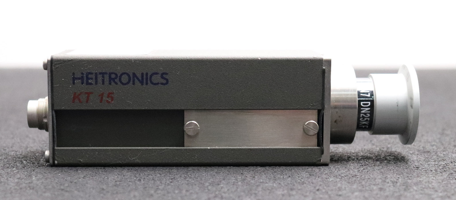 Bild des Artikels HEITRONICS-Strahlungsthermometer-KT15.99-IIP-0-250°C-3s-0-10V-7,5-8,2um