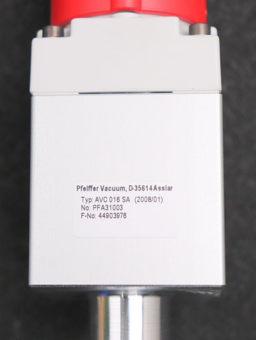 Bild des Artikels PFEIFFER-Vakuum-Eckventil-Typ-AVC-016-SA-Betriebsdruck-min.-1-10hPa