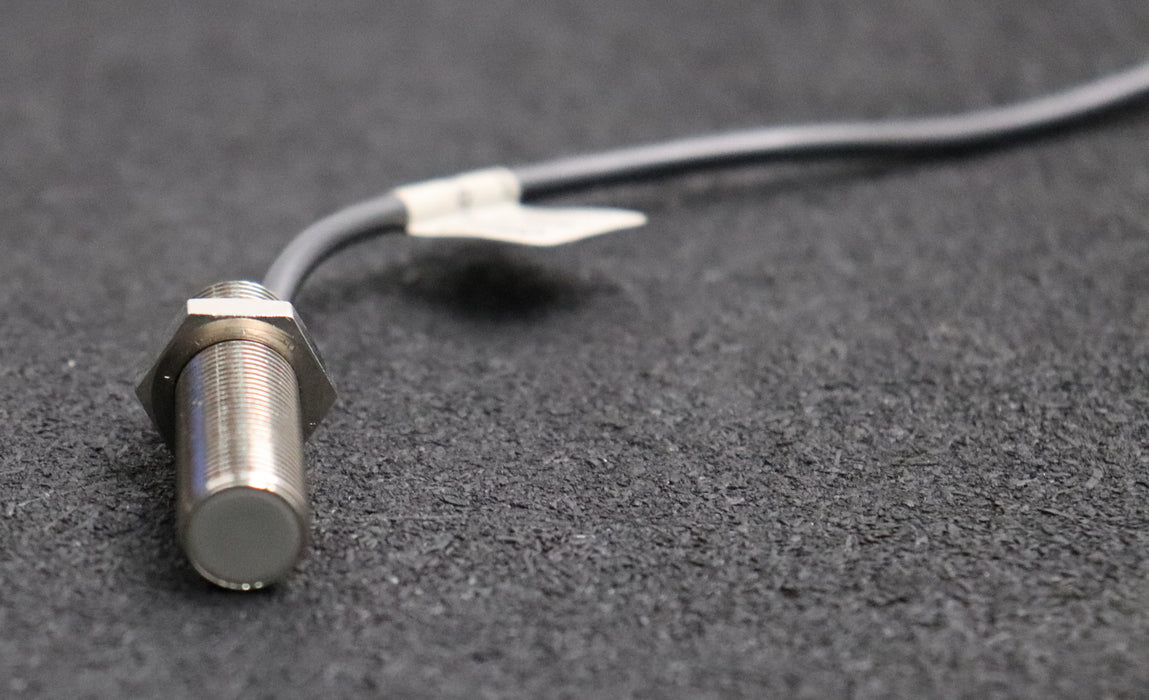 Bild des Artikels OMRON-Näherungsschalter-E2EL-X4F1-D-10-35VDC-200mA-Kabellänge-2m-unbenutzt