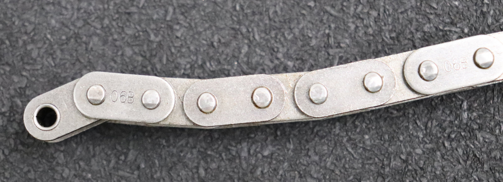 Bild des Artikels OERLIKON-Rollkette-Profil-06B-1-/-3/8"-x-7/32"-Länge=-867mm-91-Glieder