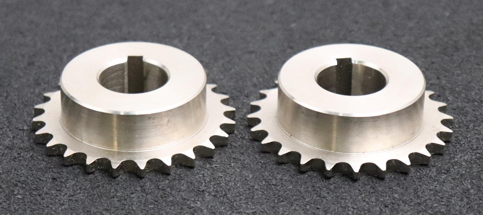 Bild des Artikels 2x-Kettenrad-Chainwheel-für-Kettentype-06B-1-Zähnezahl-Z=-24-Teilung-3/8“x7/32“