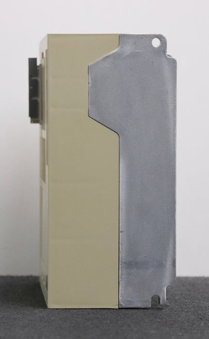 Bild des Artikels YASKAWA-SERVOPACK-Model-SGDH-04AE-Iput:-200-230VAC-50-60Hz-5A-Output:-0-230VAC