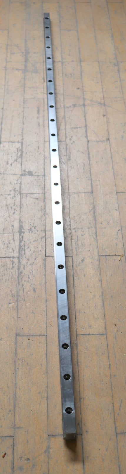 Bild des Artikels REXROTH-Linearführungsschiene-R160570231-Länge-1860mm-Breite-25mm-1.-LochØ-9mm