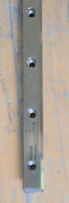Bild des Artikels REXROTH-Linearführungsschiene-R160520431-Länge-716mm-Breite-23mm-1.-LochØ-11mm