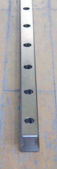 Bild des Artikels REXROTH-Linearführungsschiene-R160520431-Länge-1136mm-Breite-23mm-1.-LochØ-11mm