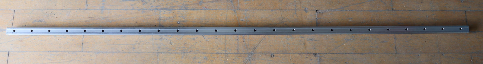 Bild des Artikels REXROTH-Linearführungsschiene-R203520531-Länge-1496mm-Breite-25mm-1.-LochØ-7mm