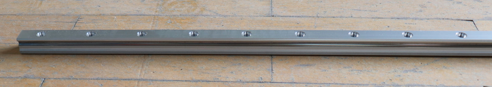 Bild des Artikels REXROTH-Linearführungsschiene-R203520531-Länge-1496mm-Breite-25mm-1.-LochØ-7mm