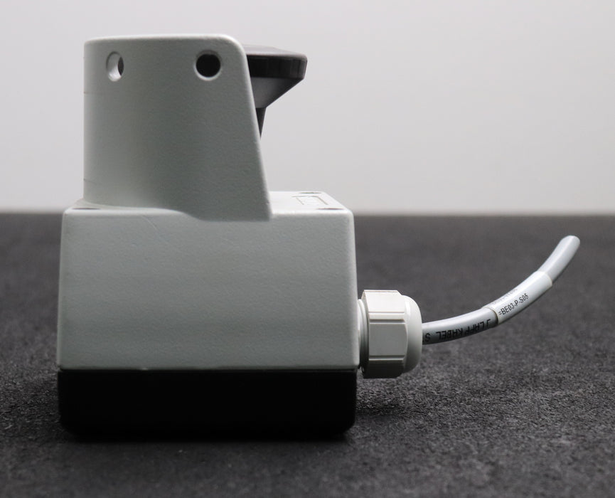 Bild des Artikels SIEMENS-Gehäuse-für-Befehlsgerät-3SB3801-2EB30-0CC0-gebraucht