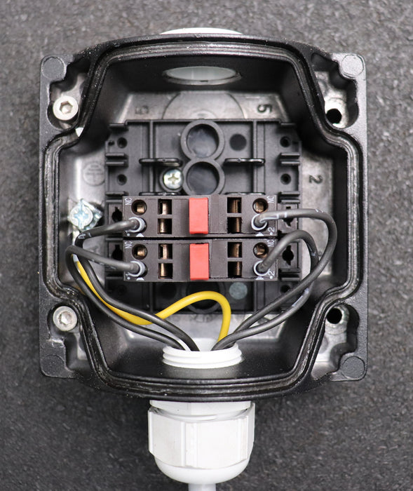 Bild des Artikels SIEMENS-Gehäuse-für-Befehlsgerät-3SB3801-2EB30-0CC0-gebraucht