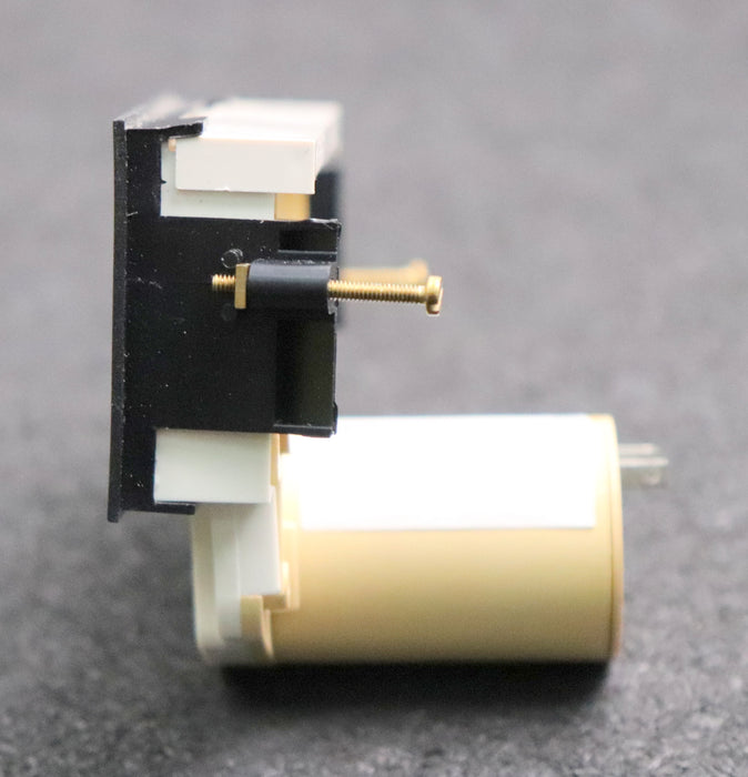 Bild des Artikels GOSSEN-Einbau-Manometer-N52567-0003-0,1-10mbar-Güte-2,5-Einbaumaß-72x36mm