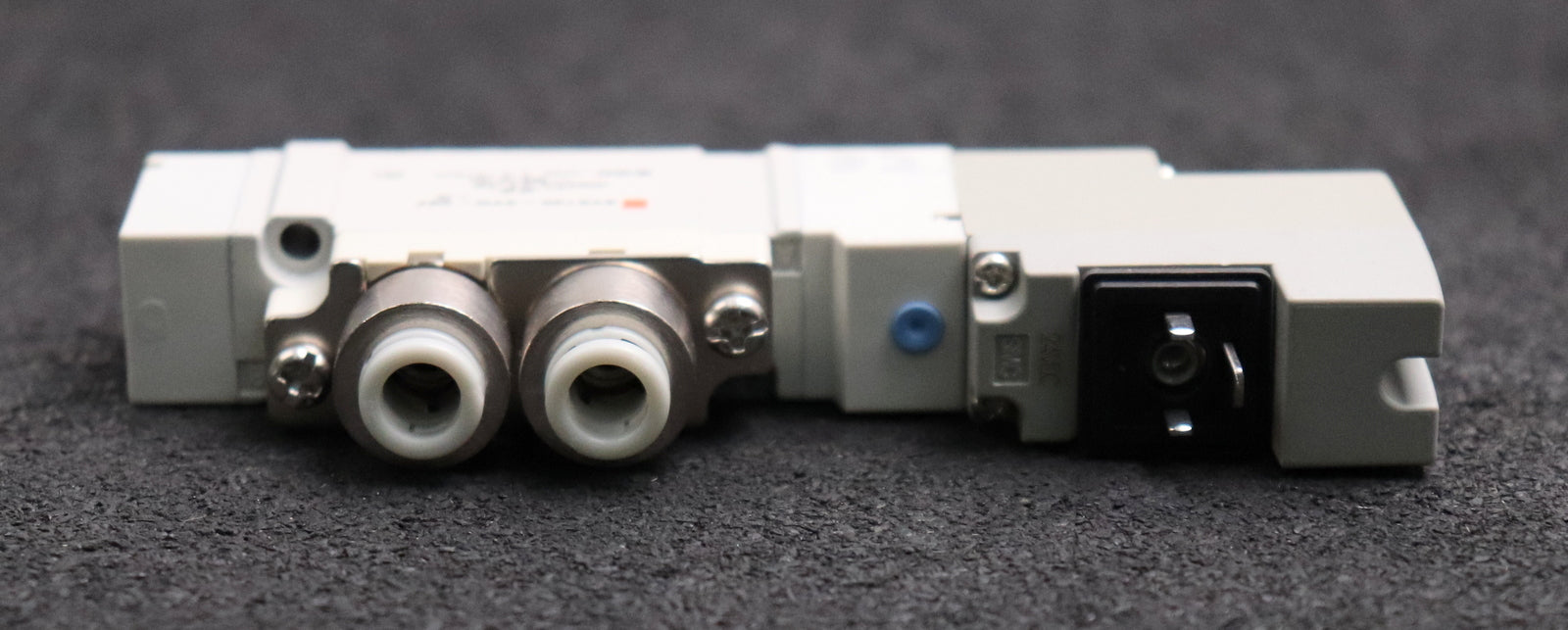 Bild des Artikels SMY-Elektromagnetventil-SY5120-5YO-C6F-Q-ESY5A46-unbenutzt-in-OVP