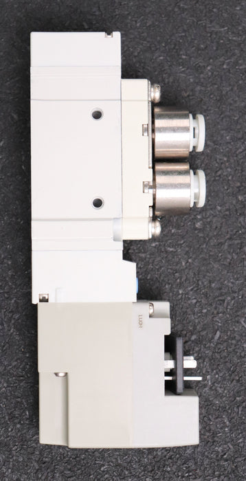 Bild des Artikels SMY-Elektromagnetventil-SY5120-5YO-C6F-Q-ESY5A46-unbenutzt-in-OVP