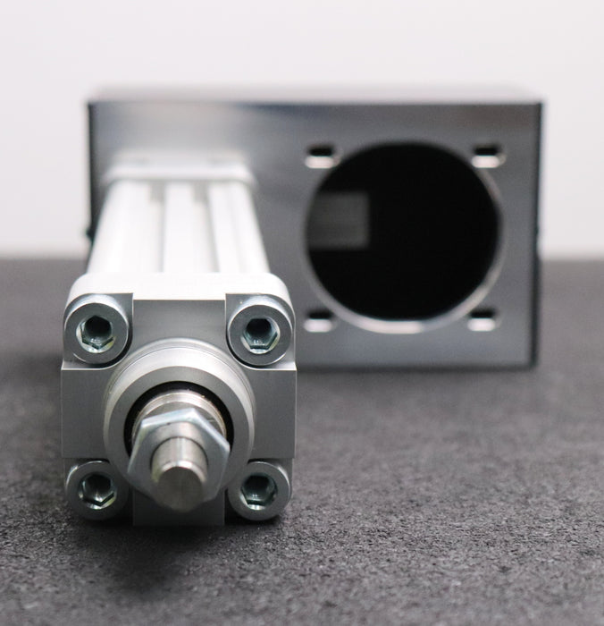 Bild des Artikels REXROTH-mechanischer-Hydraulikzylinder-mit-Riemenantrieb-ohne-Motor-unbenutzt