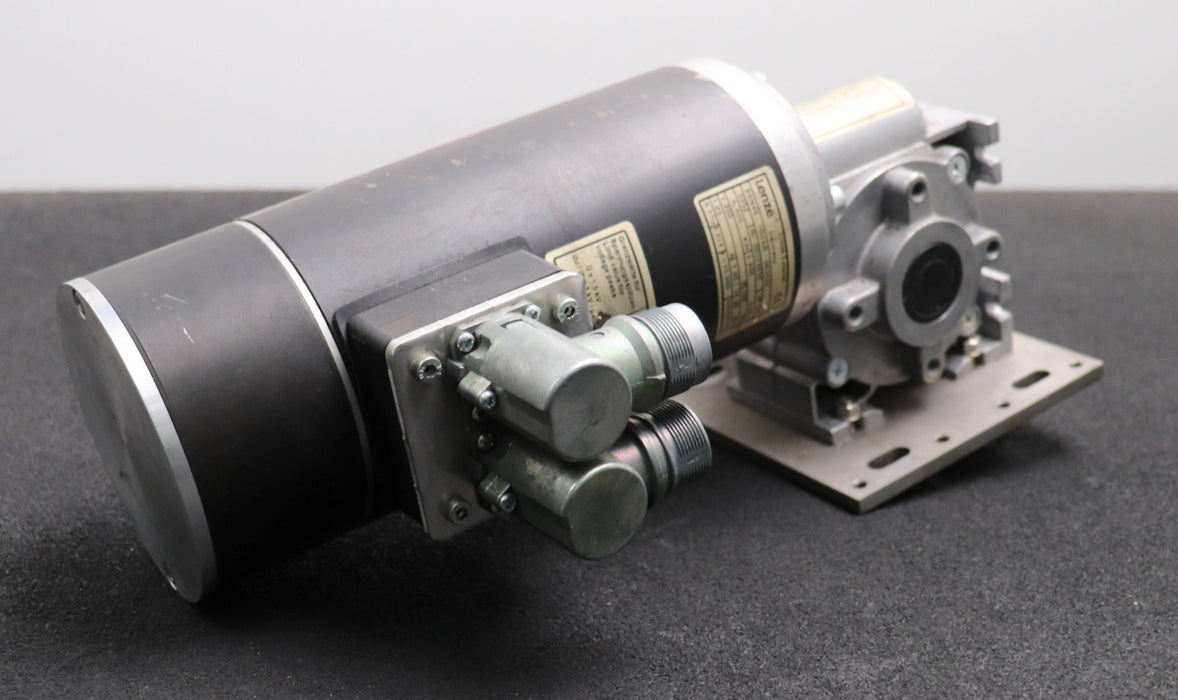 Bild des Artikels LENZE-Schneckengetriebe-Motor-SSN40-1GVAR-063C22-0,4kW-2800U/min-400VAC-100Hz