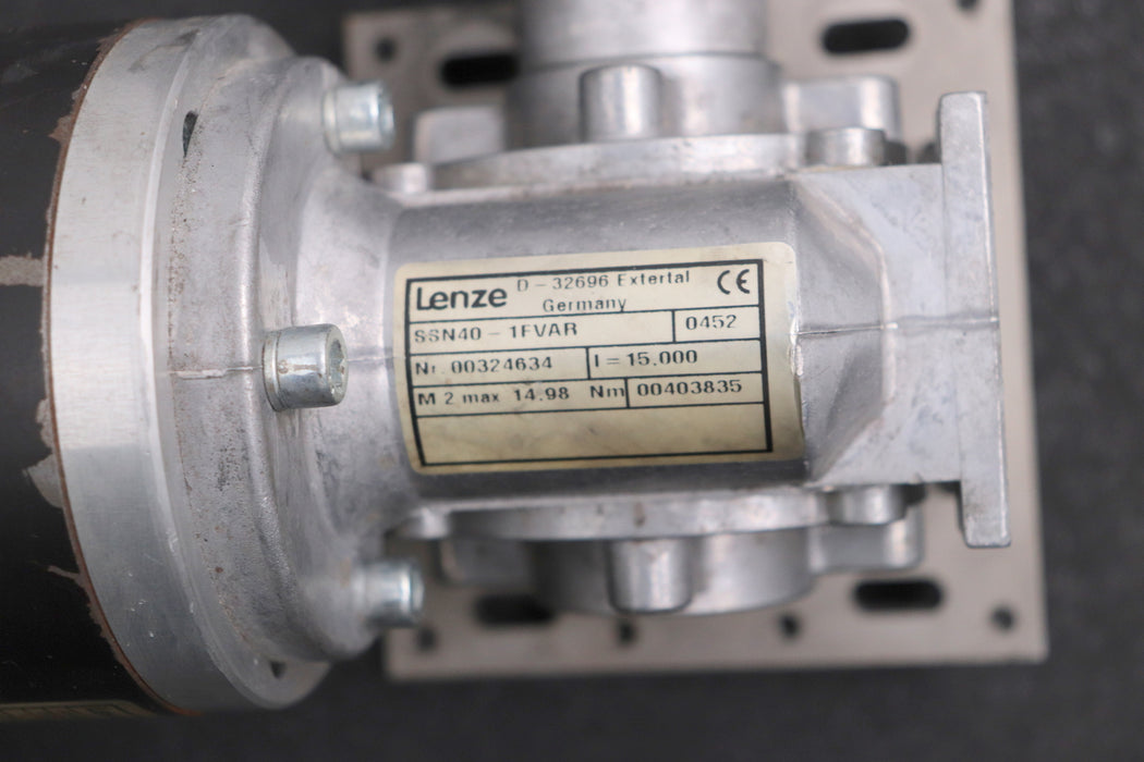 Bild des Artikels LENZE-Schneckengetriebe-Motor-SSN40-1GVAR-063C22-0,4kW-2800U/min-400VAC-100Hz