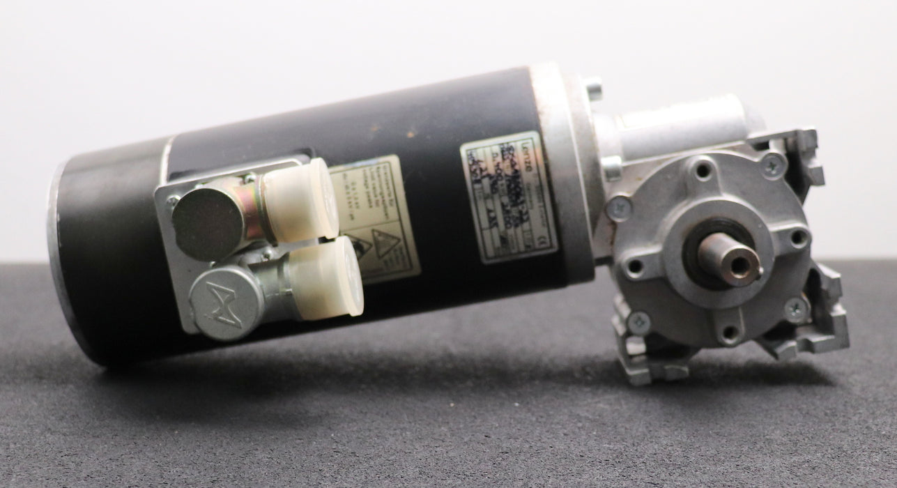 Bild des Artikels LENZE-Schneckengetriebe-Motor-SDS-GAR-063C22-0,4kW-2800U/min-390VAC-100Hz