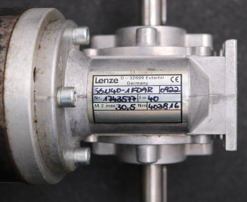 Bild des Artikels LENZE-Schneckengetriebe-Motor-SDS-GAR-063C22-0,4kW-2800U/min-390VAC-100Hz