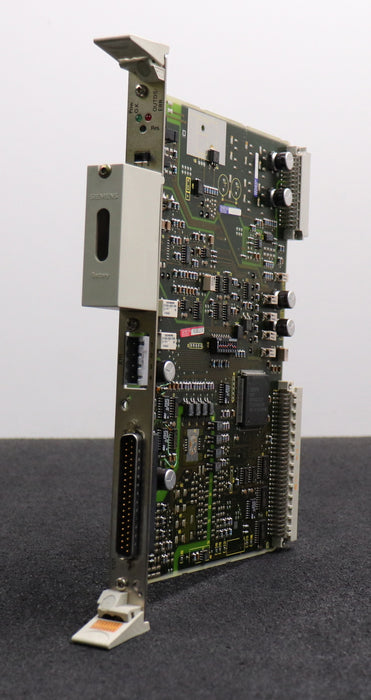 Bild des Artikels SIEMENS-Einschubplatine-Central-Service-Board-6FC5114-0AA02-0AA0-gebraucht