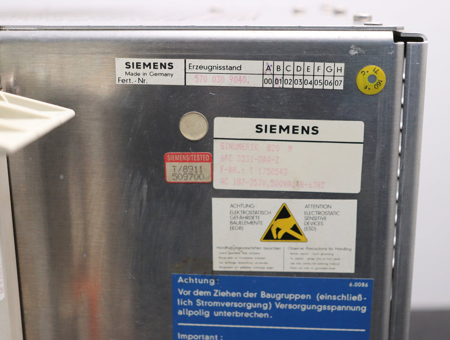 Bild des Artikels SIEMENS-SINUMERIK-820M-Bedientafel-6FC3531-0AA-Z-nur-2-Einschubmodule-fehlen