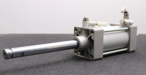 Bild des Artikels SMC-Pneumatik-Zylinder-Spezial-C9580-KKH109-80-für-Hubanwendungen-gebraucht