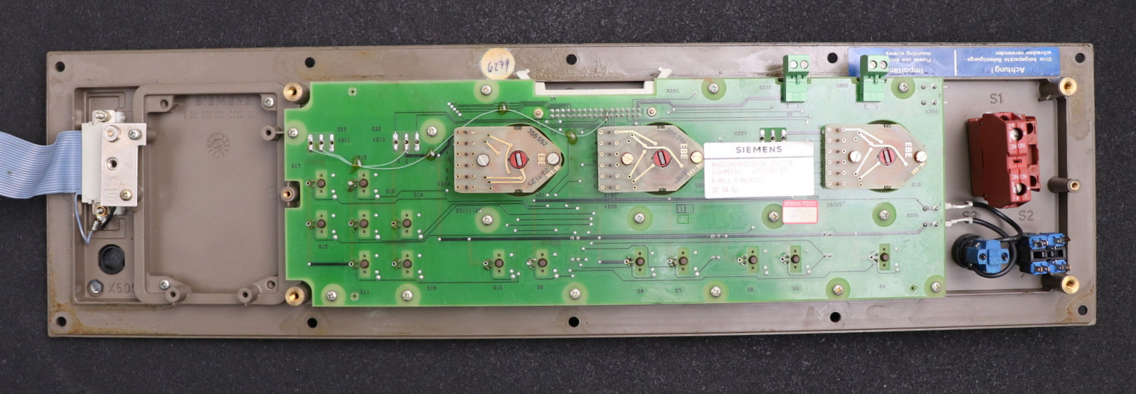 Bild des Artikels SIEMENS-Maschinensteuertafel-850T/TE-24VDC-6FC3188-3EF-mit-Schlüssel