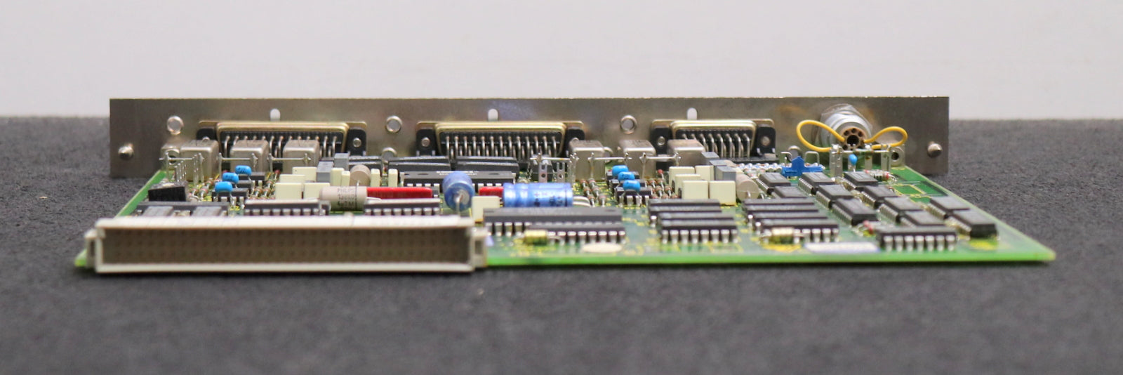 Bild des Artikels SIEMENS-SINUMERIK-Messkreiskarte-für-1-Encoder-6FX1123-7AA01-Erzeugnisstand-D