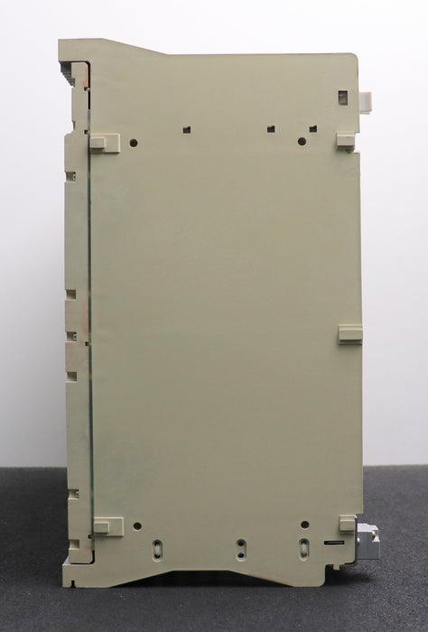 Bild des Artikels SIEMENS-SINUMERIK-840C-Zentralgerät-2-18-EP-BGR-Träger-für-18-Platinen-Rack