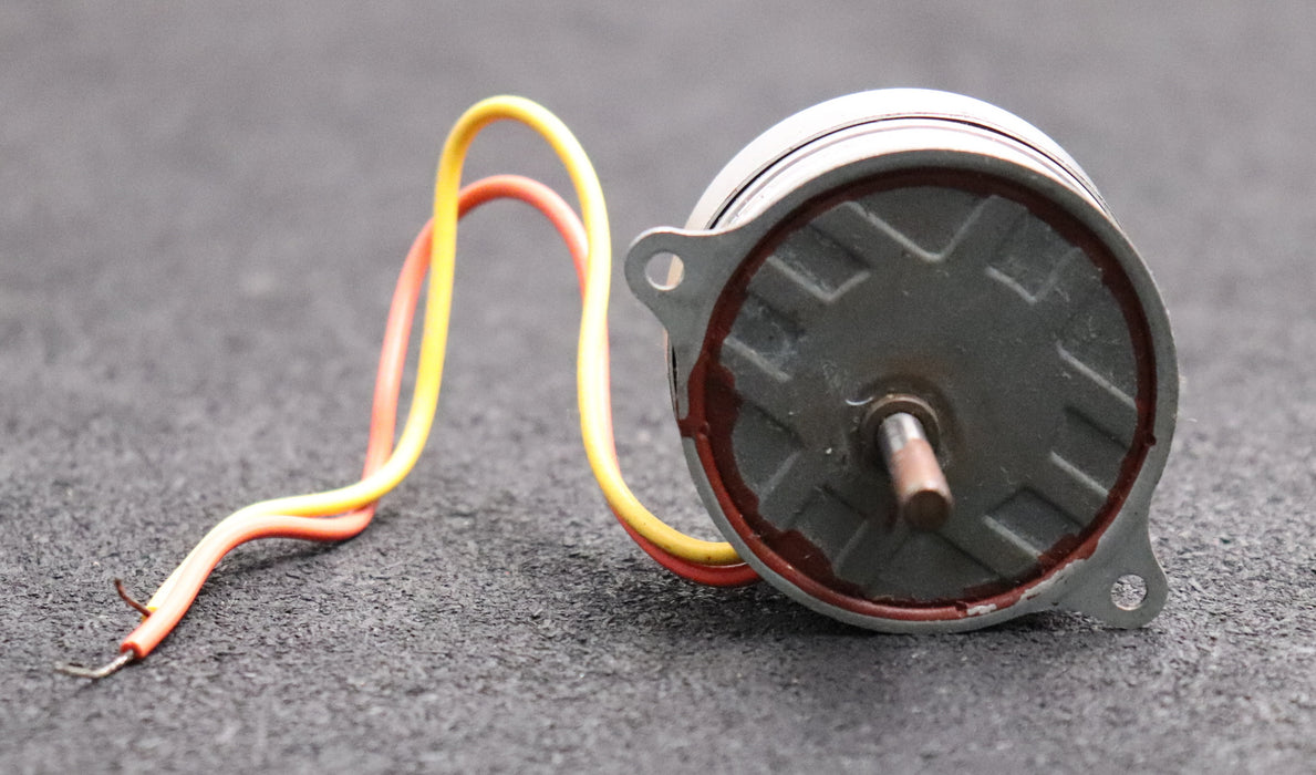Bild des Artikels SYNCHRON-Elektromotor-Typ-640-Z140RD-5-6-12-78-24V-60CY-5W-1rpm-WellenØ-4,75mm